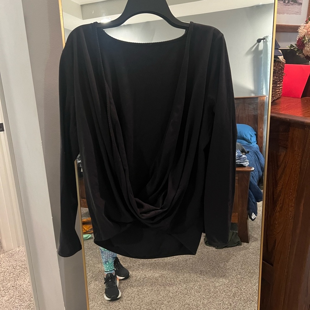 Lululemon Iconic Sweater Wrap Black Pullover Size L-XL?